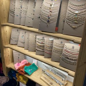 NEUF: Installation sur-mesure de bandeaux LED pour sublimer vos meubles